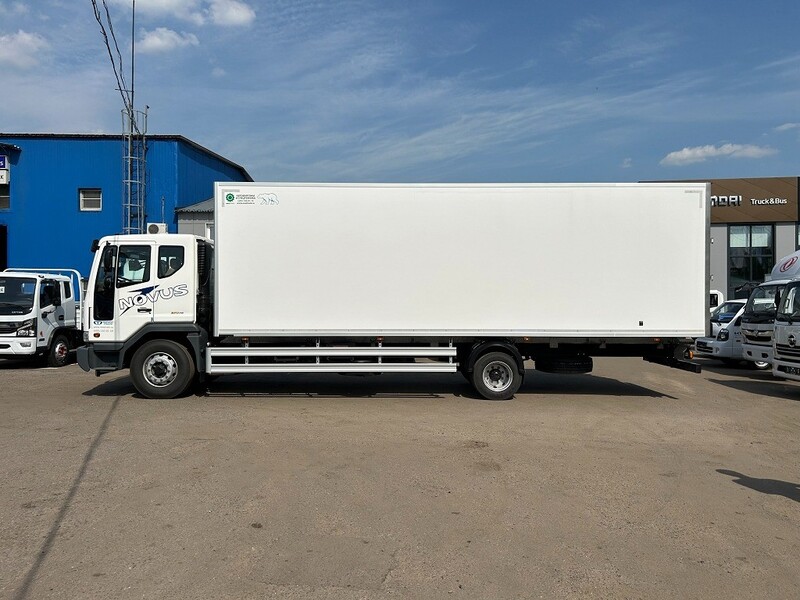 Daewoo Novus CC6CT 4x2 Изотермический фургон