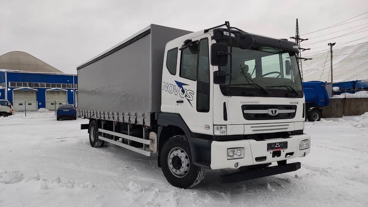 Daewoo Novus  CC4CT 4x2 тентованный