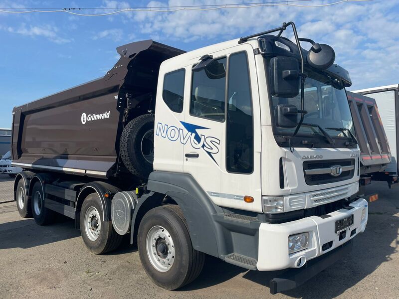 Daewoo Novus CR7D8 8x4 Самосвал